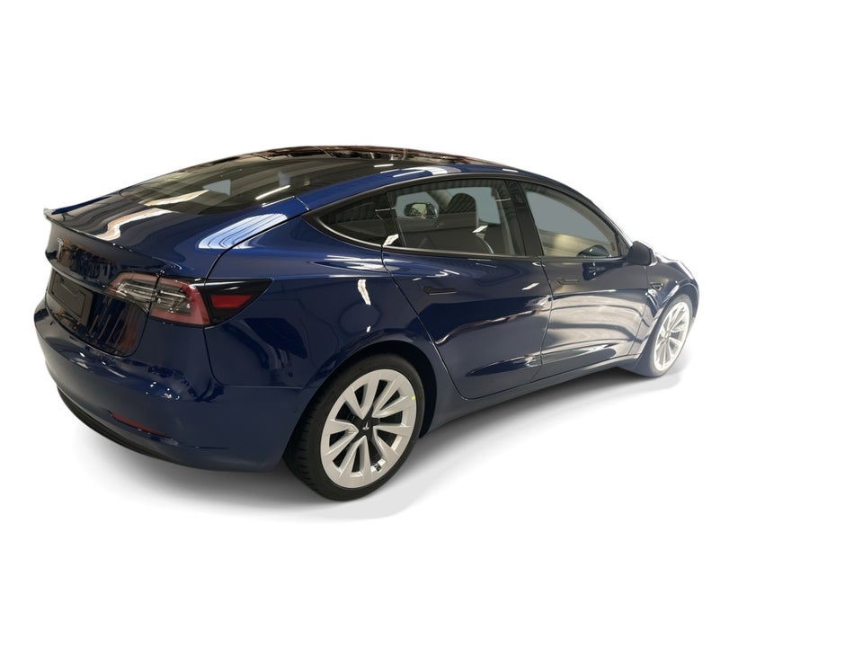 Tesla Model 3 Standard Range+ RWD 4d