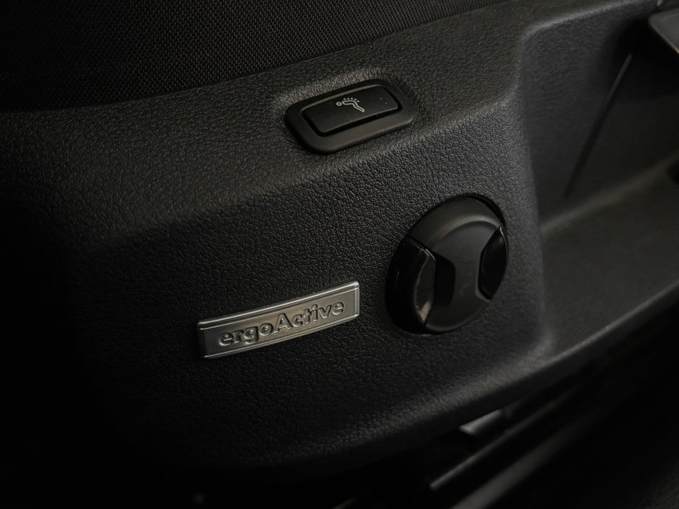 VW Golf VII 1,5 TSi 130 Highline Variant DSG 5d