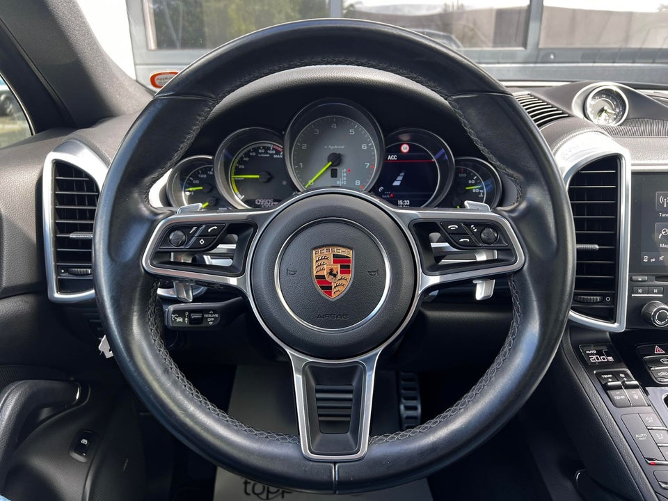 Porsche Cayenne S 3,0 E-Hybrid Platinum Tiptr. 5d