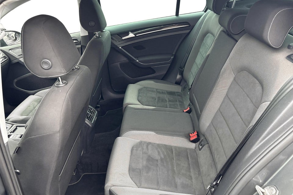 VW Golf VII 1,5 TSi 150 Highline DSG 5d