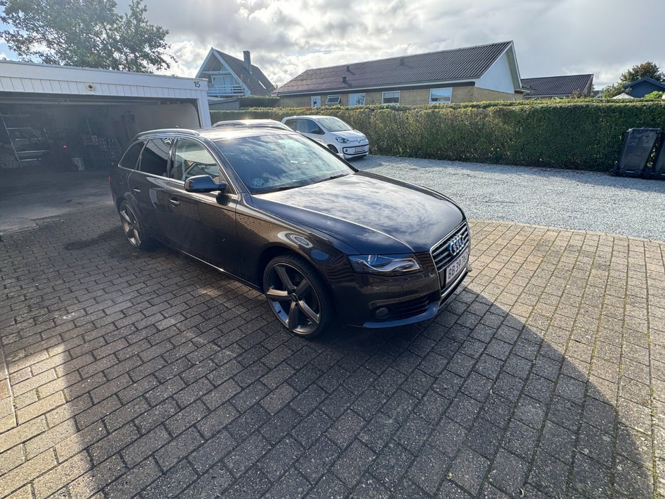 Audi A4 2,0 TDi 143 Avant Multitr. 5d