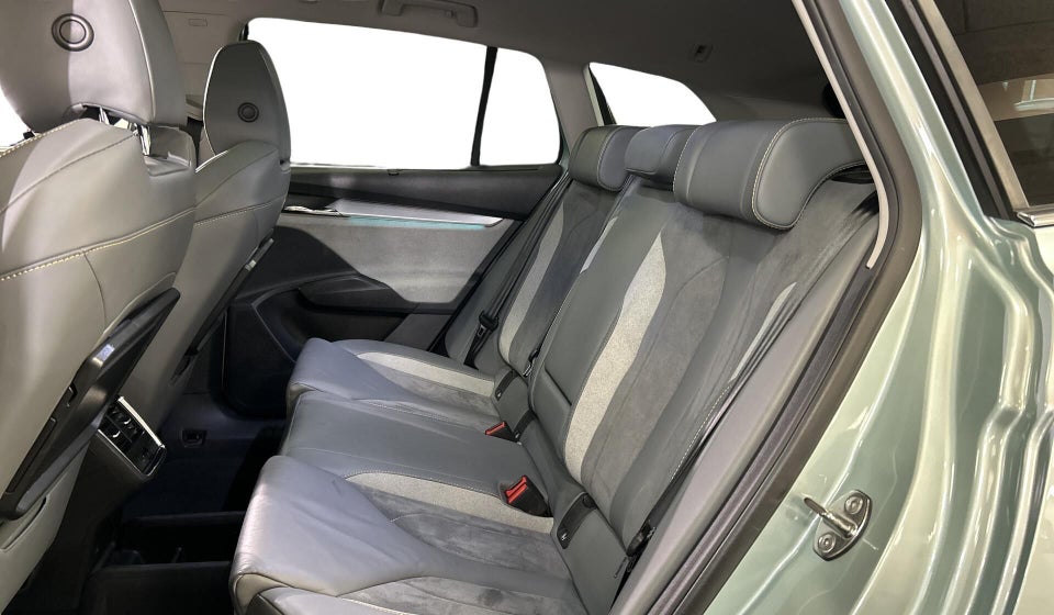 Skoda Enyaq 80 iV Selection Lounge 5d