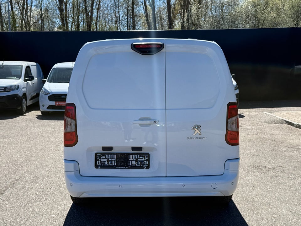 Peugeot Partner 1,5 BlueHDi 130 L2V2 Plus EAT8 Van