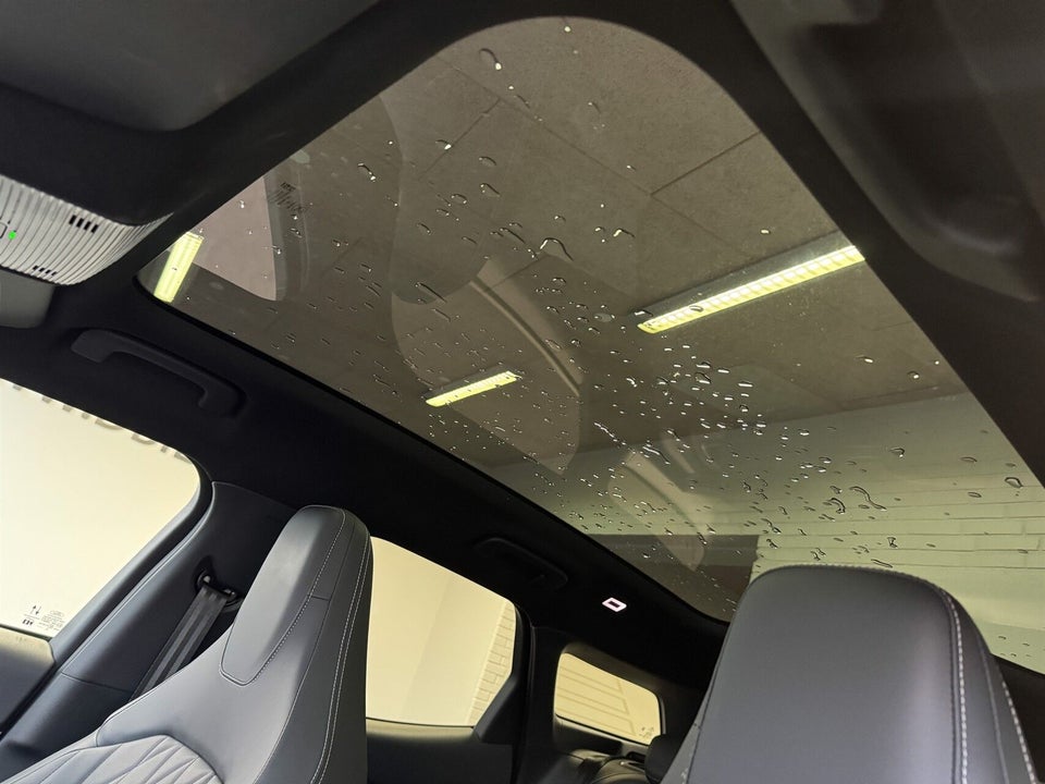 Ford Explorer 82 Premium Extended Range 5d