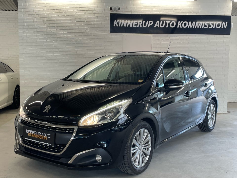 Peugeot 208 1,5 BlueHDi 100 Allure Sky 5d