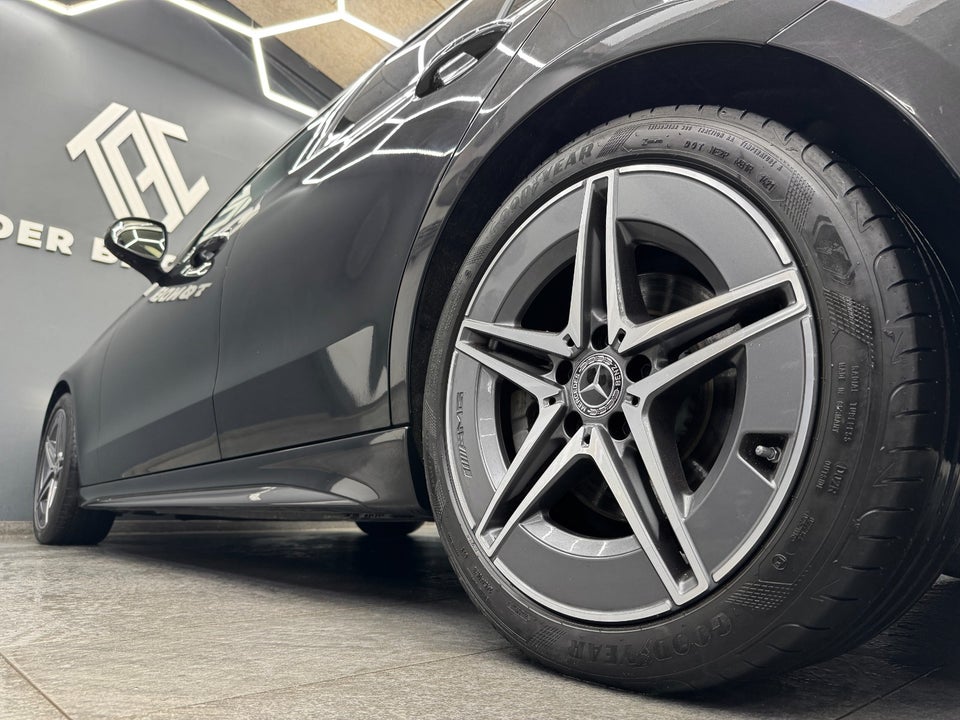 Mercedes C300 d 2,0 AMG Line stc. aut. 5d