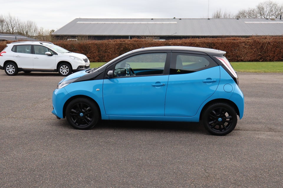 Toyota Aygo 1,0 VVT-i x-clusiv 5d