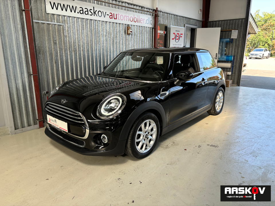 MINI Cooper 1,5 Essential aut. 3d