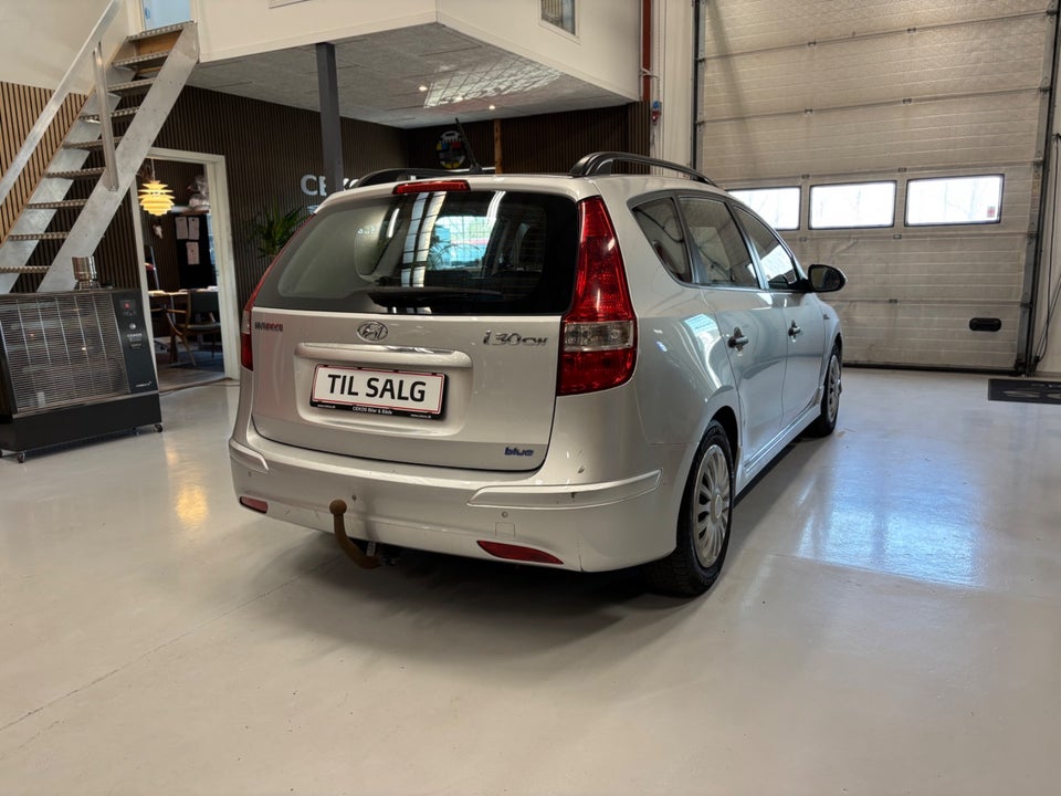 Hyundai i30 1,6 CRDi 90 Blue Drive CW 5d