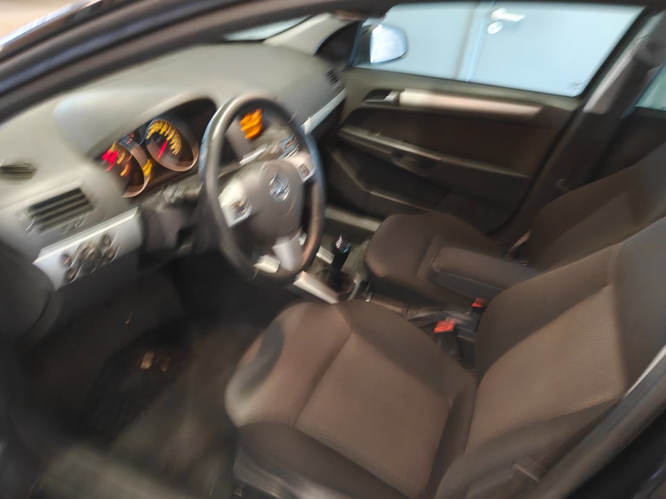 Opel Astra 1,7 CDTi 110 Enjoy Sports Tourer 5d