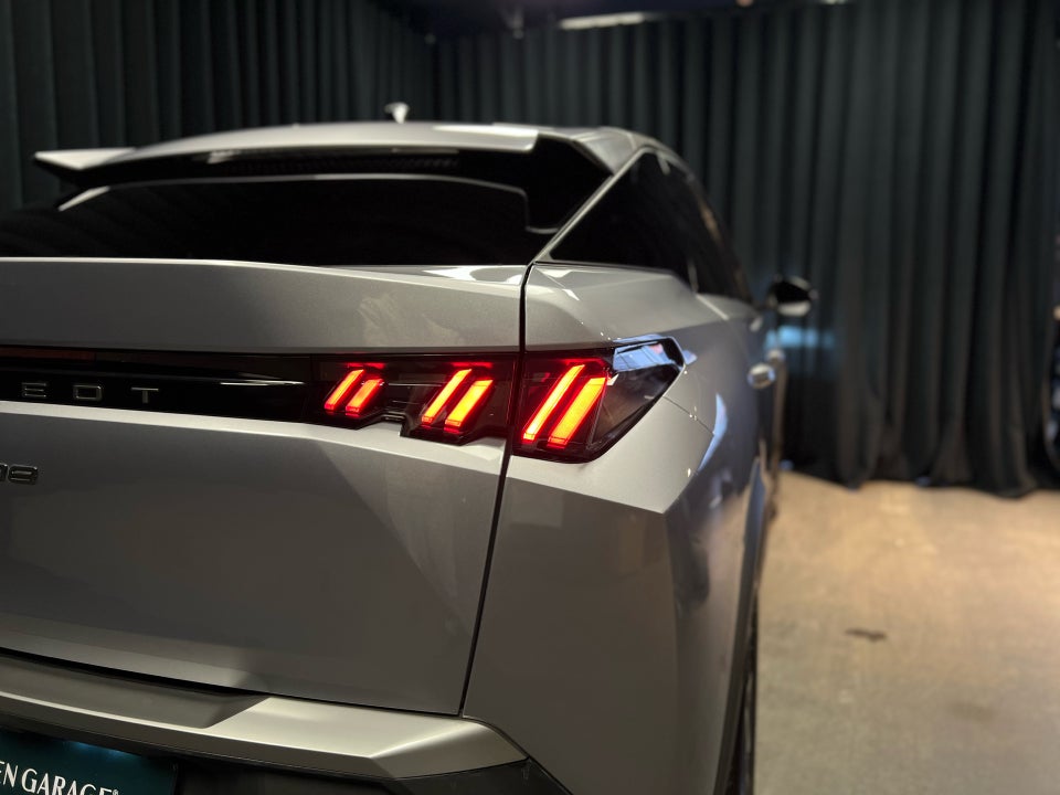 Peugeot e-3008 77 Allure 5d