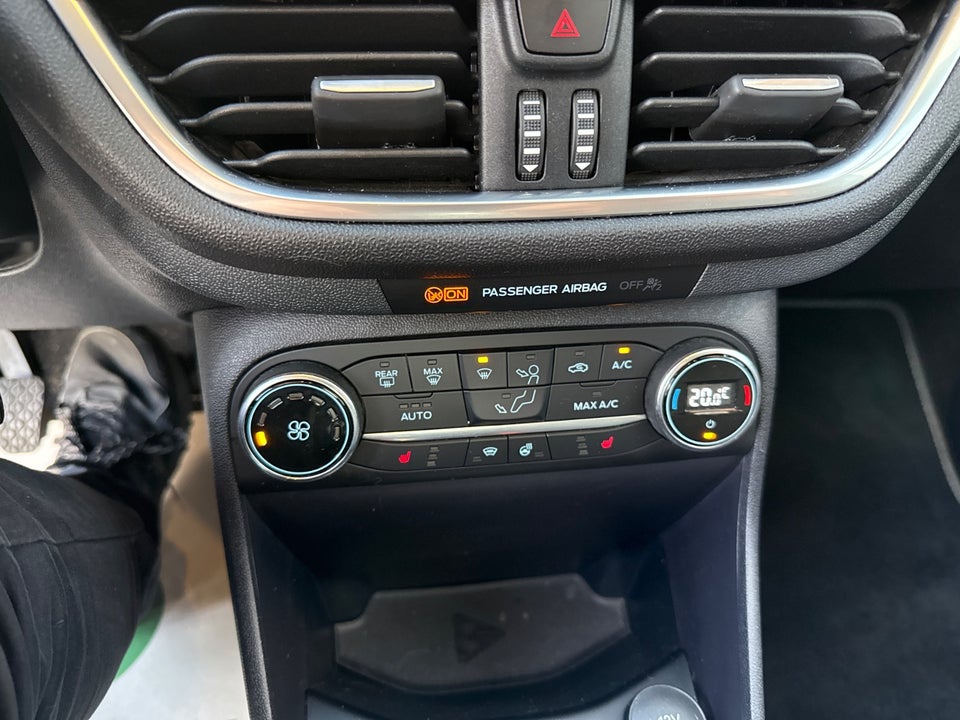 Ford Fiesta 1,0 EcoBoost mHEV Titanium 5d