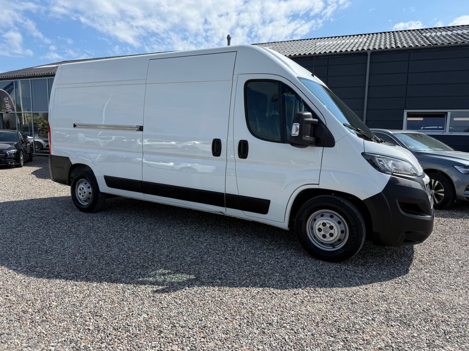 Peugeot Boxer 435 2,2 BlueHDi 165 L3H2 Premium