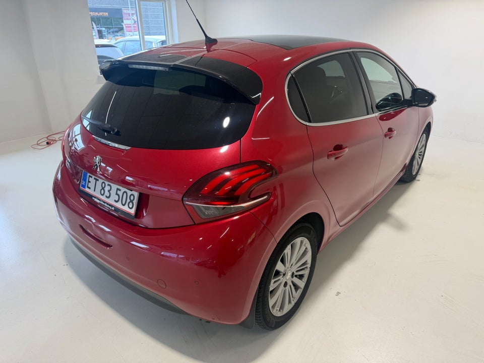 Peugeot 208 1,6 BlueHDi 100 Desire Sky 5d
