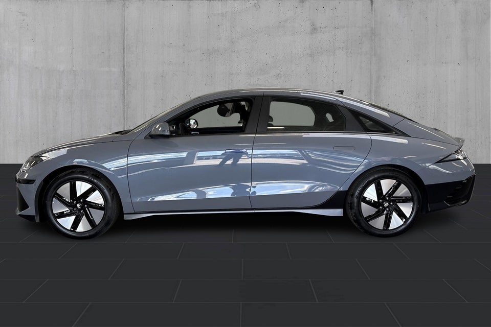 Hyundai Ioniq 6 53 Essential 4d