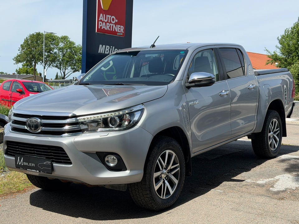 Toyota HiLux 2,4 D-4D 150 T4 Db.Kab aut. 4x4 4d