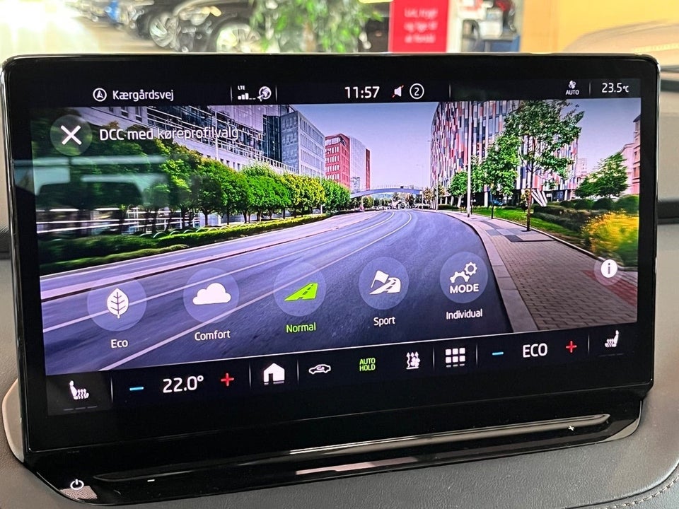 Skoda Enyaq 80 iV Suite 5d