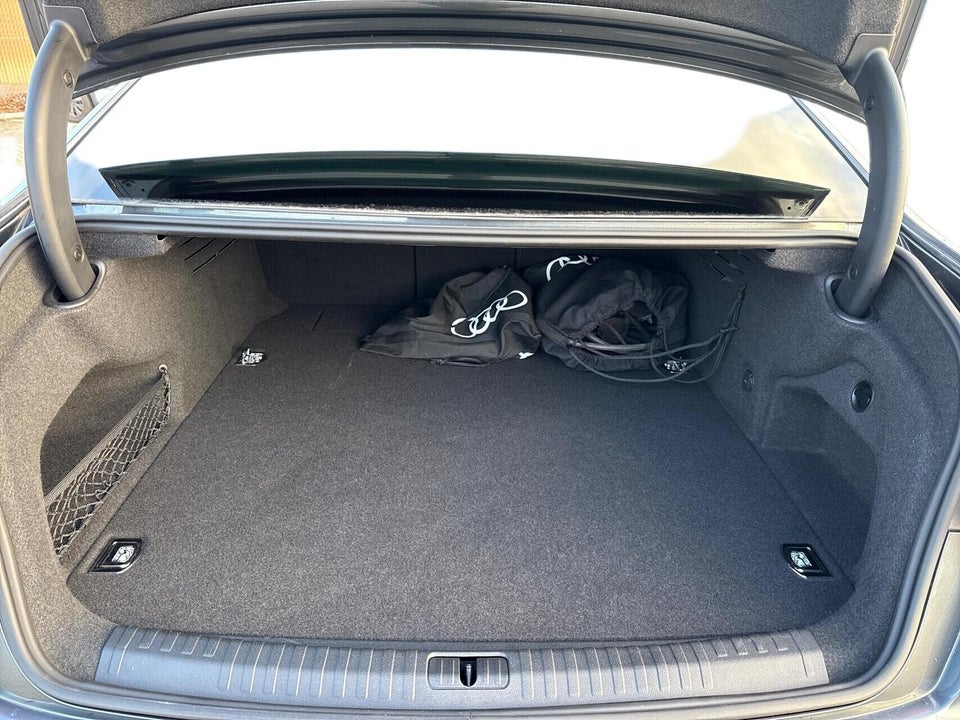 Audi A6 55 TFSi e Sport Prestige quattro S-tr. 4d