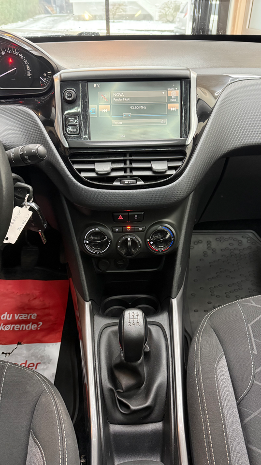 Peugeot 2008 1,2 e-VTi 82 Desire Sky 5d