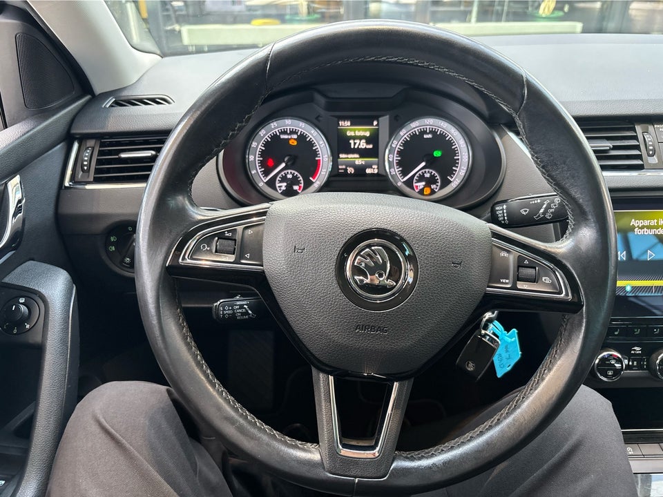 Skoda Octavia 2,0 TDi 150 Celebration Combi DSG 5d