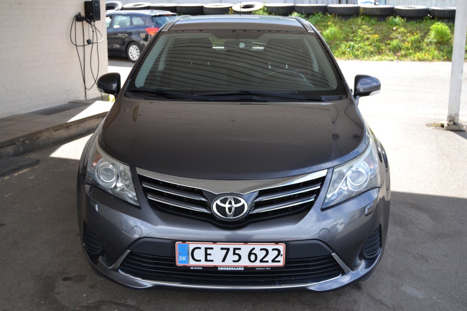 Toyota Avensis 1,6 VVT-i T2 Touch stc. 5d