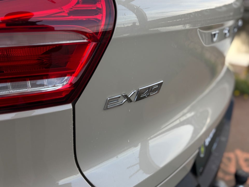 Volvo EX40 Extended Range Core 5d
