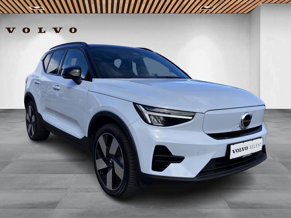 Volvo XC40 ReCharge Extended Range Plus 5d