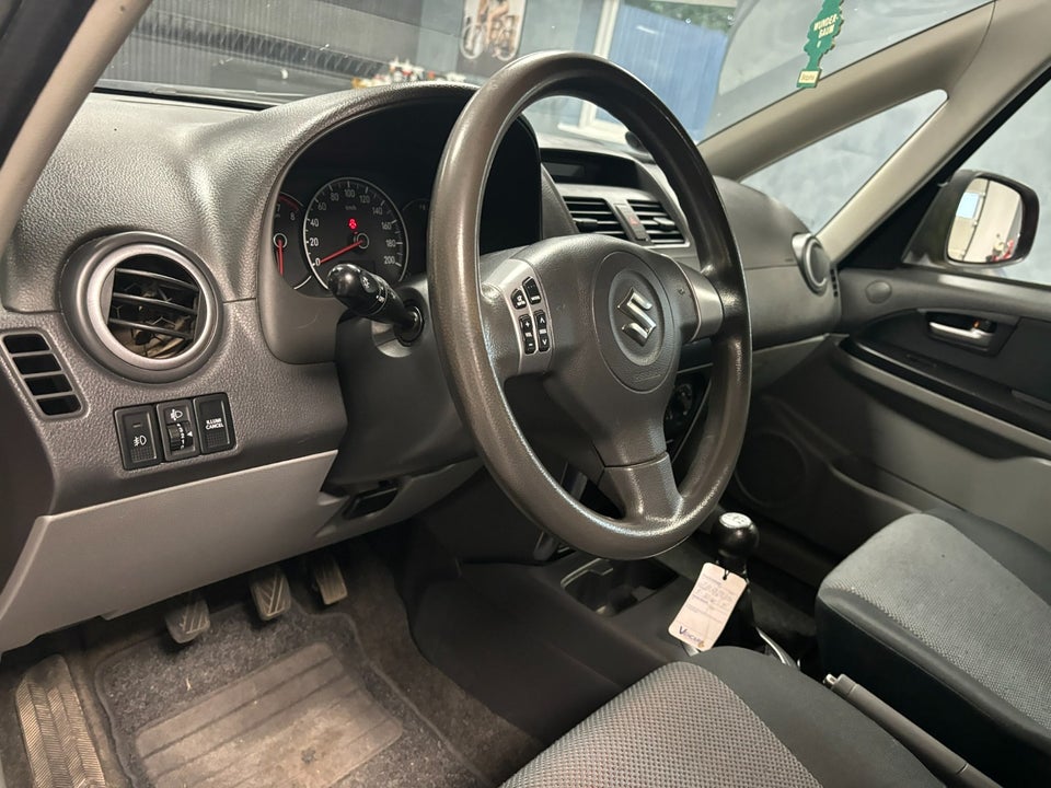 Suzuki SX4 1,6 GL-A 5d