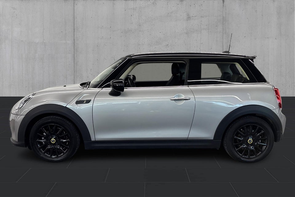 MINI Cooper SE Classic Trim 3d