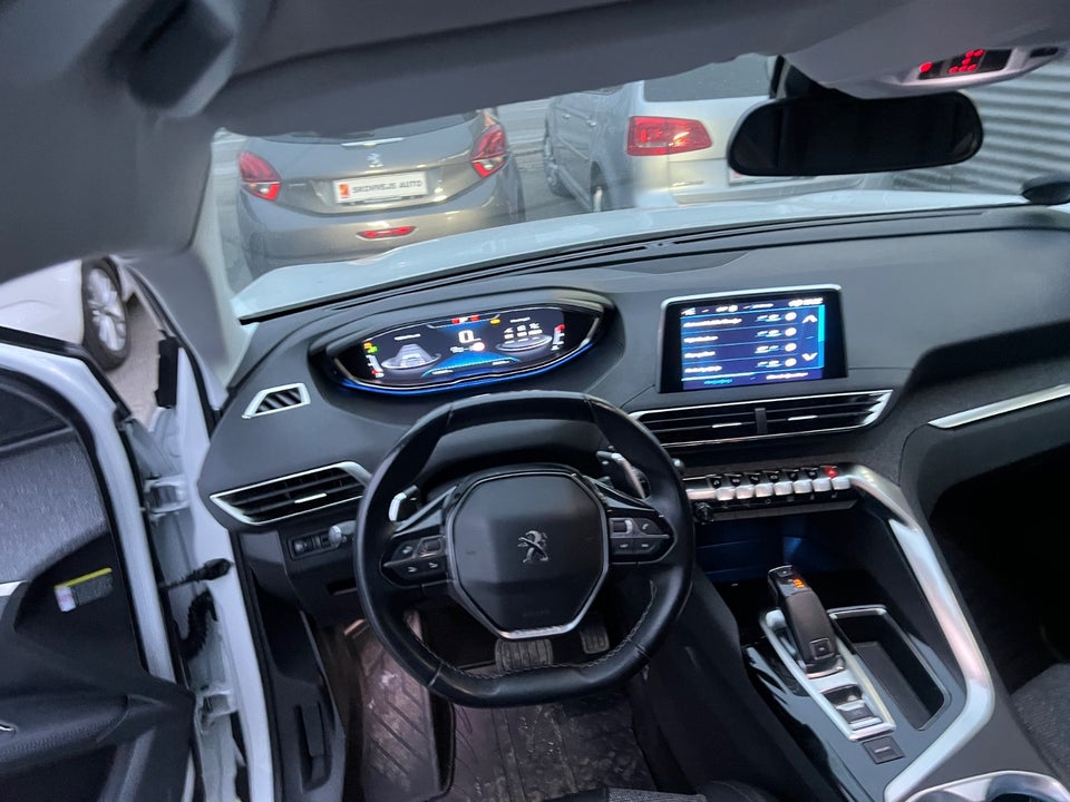 Peugeot 5008 1,5 BlueHDi 130 Allure EAT8 7prs 5d