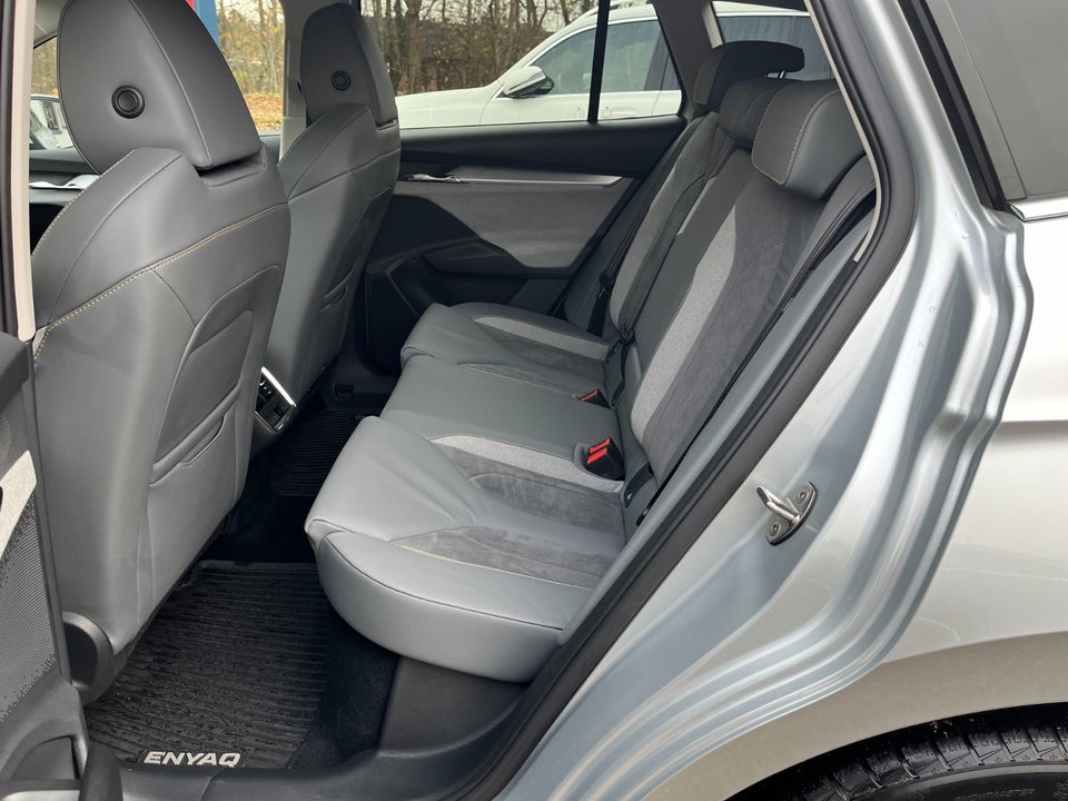 Skoda Enyaq 80 iV Selection Suite 5d