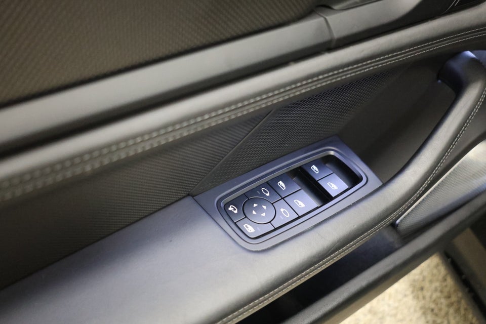 Porsche Taycan 4S Performance+ 4d