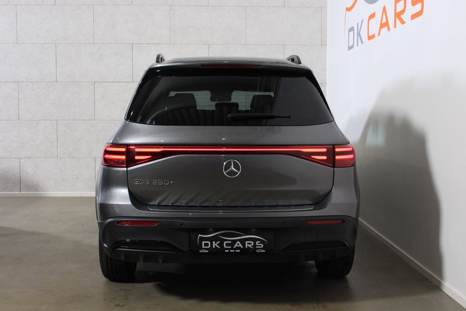 Mercedes EQB250+ AMG Line 5d