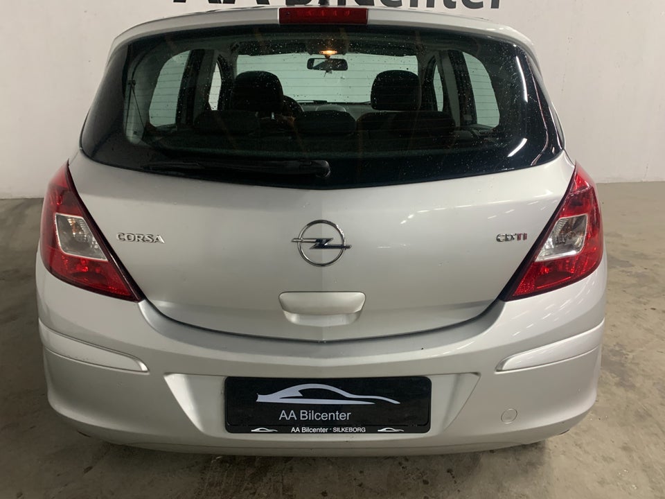 Opel Corsa 1,3 CDTi 90 Cosmo 5d