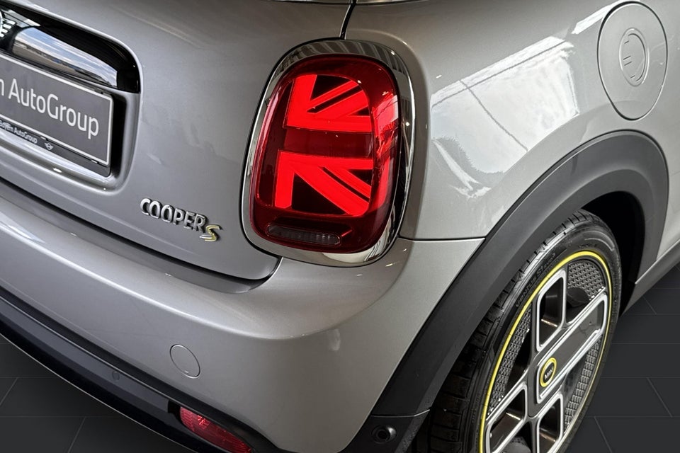 MINI Cooper SE Edition Premium Plus 3d