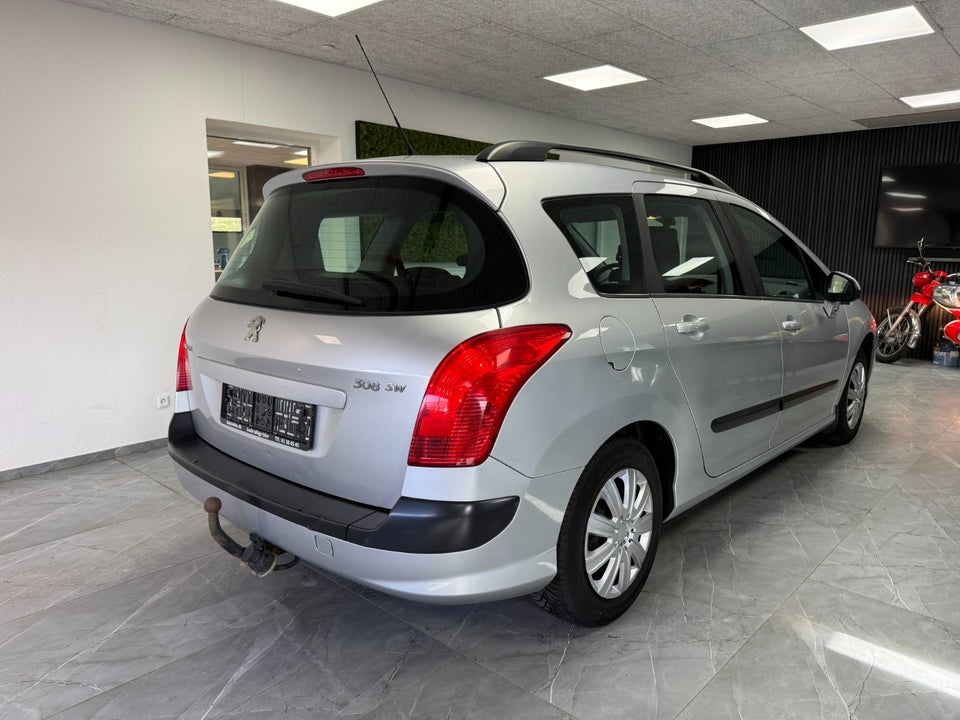 Peugeot 308 1,6 HDi 92 Access stc. 5d