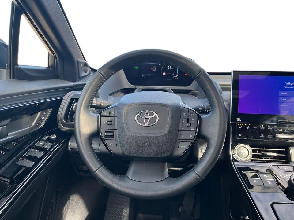 Toyota bZ4X Executive 5d