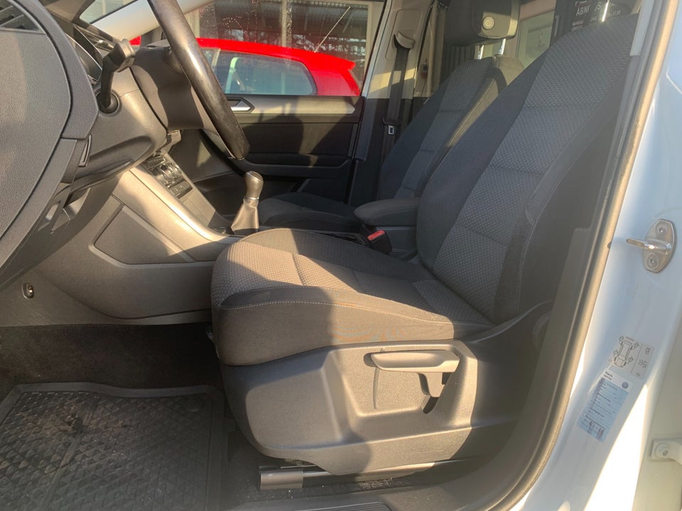 VW Touran 1,6 TDi 115 Comfortline Van 5d