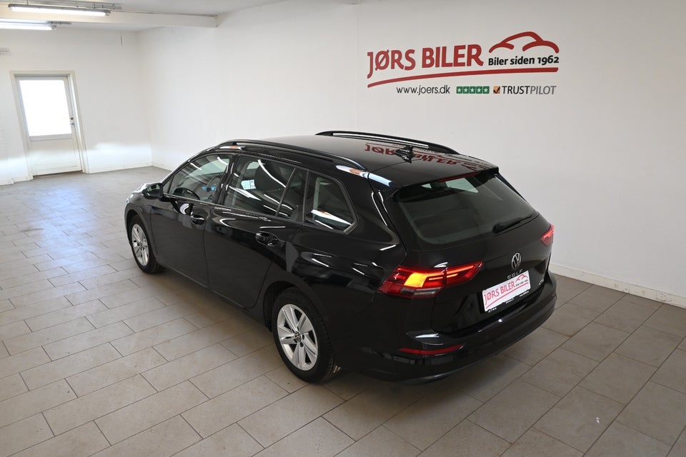 VW Golf VIII 1,5 eTSi 130 Life Variant DSG 5d