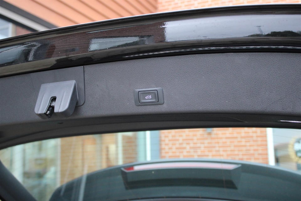 Audi e-tron 55 Prestige quattro 5d