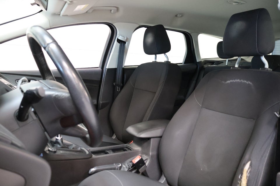 Ford Focus 1,0 SCTi 125 Business stc. 5d