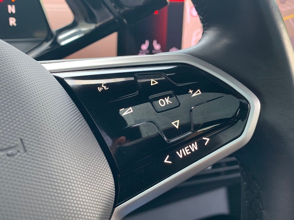 VW ID.4 77 Pro Performance Tech 5d
