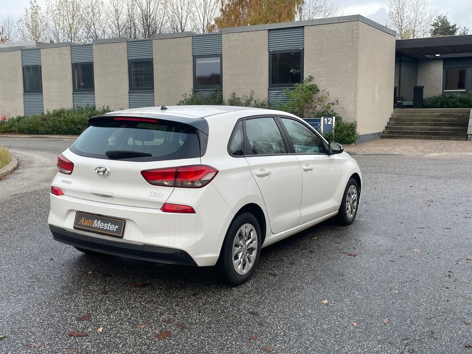 Hyundai i30 1,0 T-GDi Premium 5d