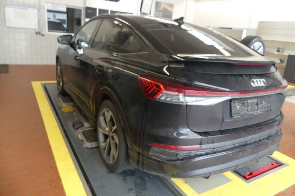 Audi Q4 e-tron 40 S-line Sportback 5d