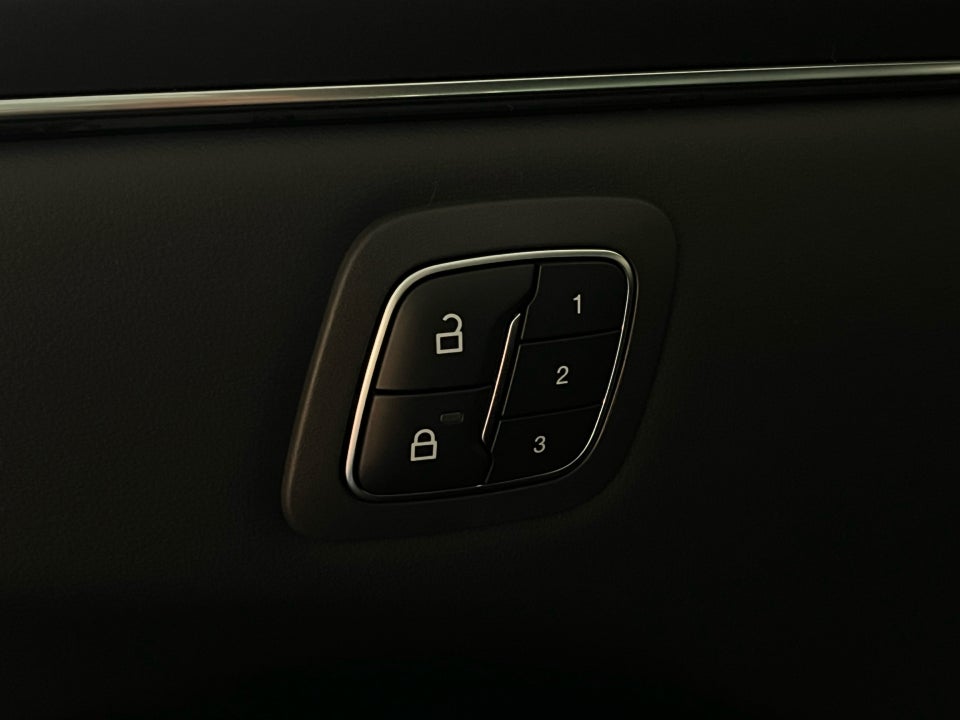 Ford Mustang Mach-E 88 Premium Extended Range AWD 5d