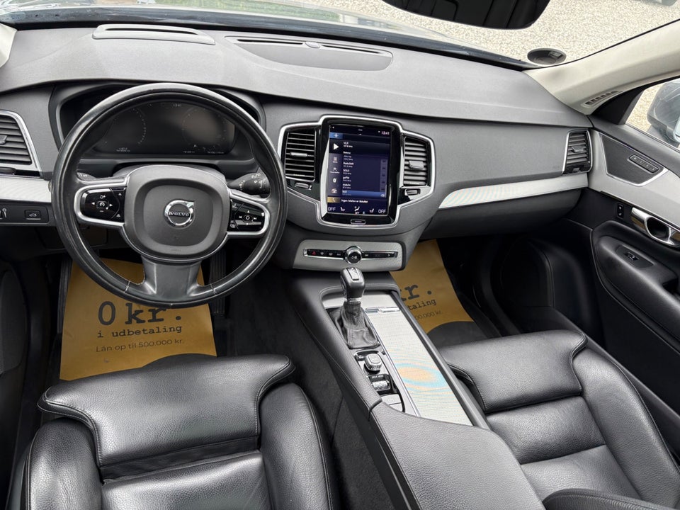 Volvo XC90 2,0 D5 235 Momentum aut. AWD 7prs 5d