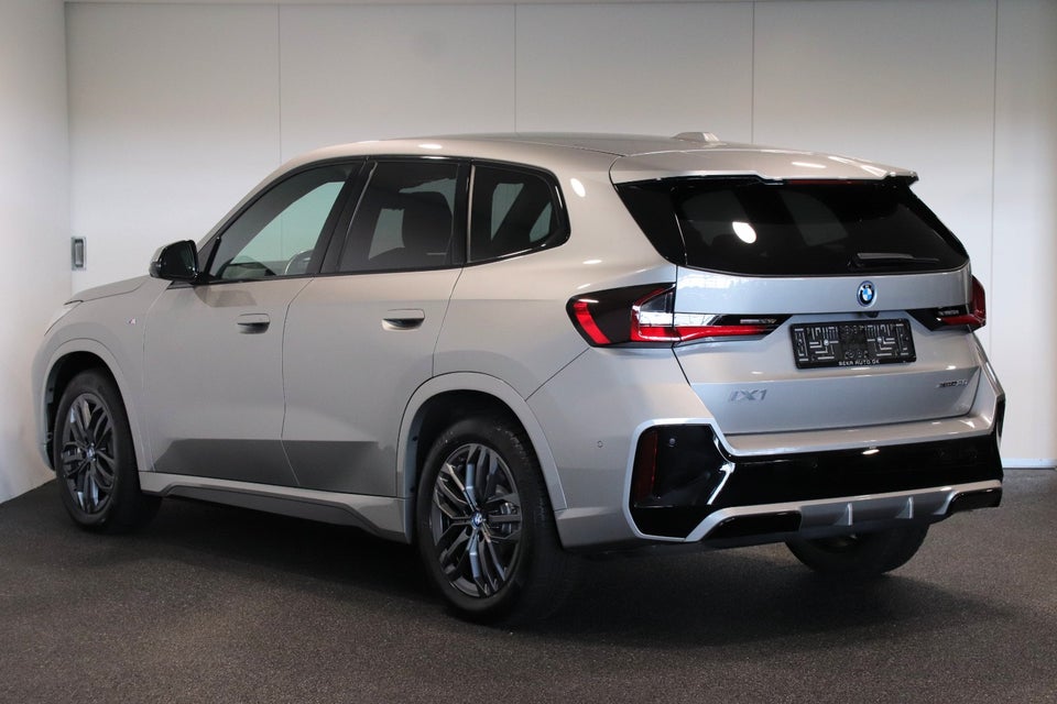 BMW iX1 xDrive30 M-Sport 5d