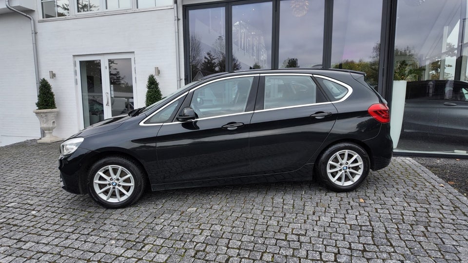 BMW 218i 1,5 Active Tourer Advantage 5d