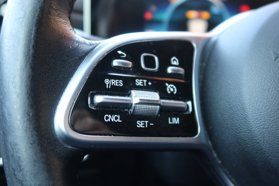 Mercedes A200 1,3 Progressive aut. 5d