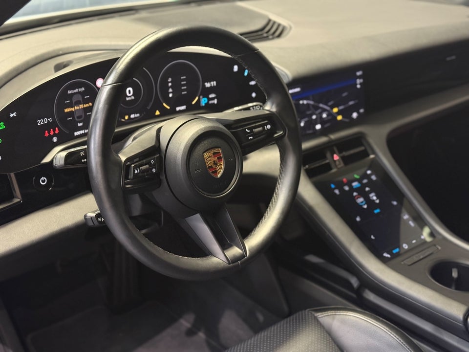 Porsche Taycan 4 Performance+ Cross Turismo 5d